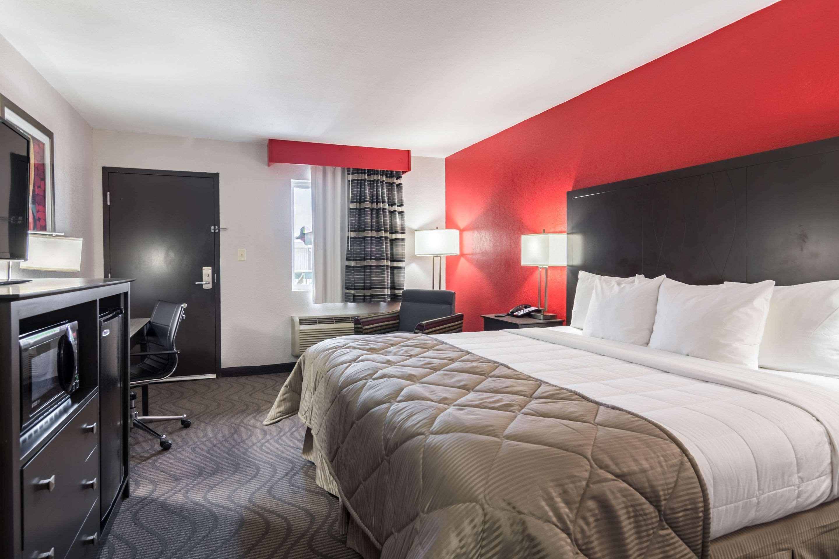 Clarion Inn & Suites Russellville I-40 Luaran gambar