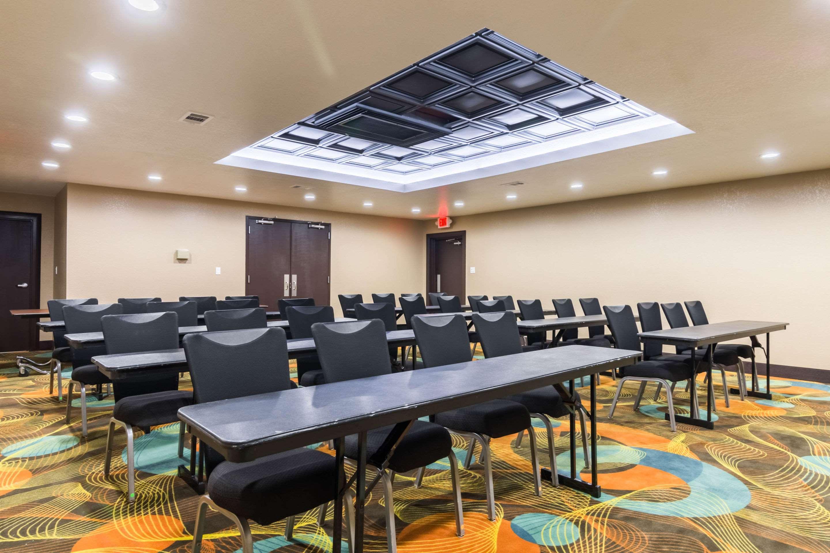 Clarion Inn & Suites Russellville I-40 Luaran gambar