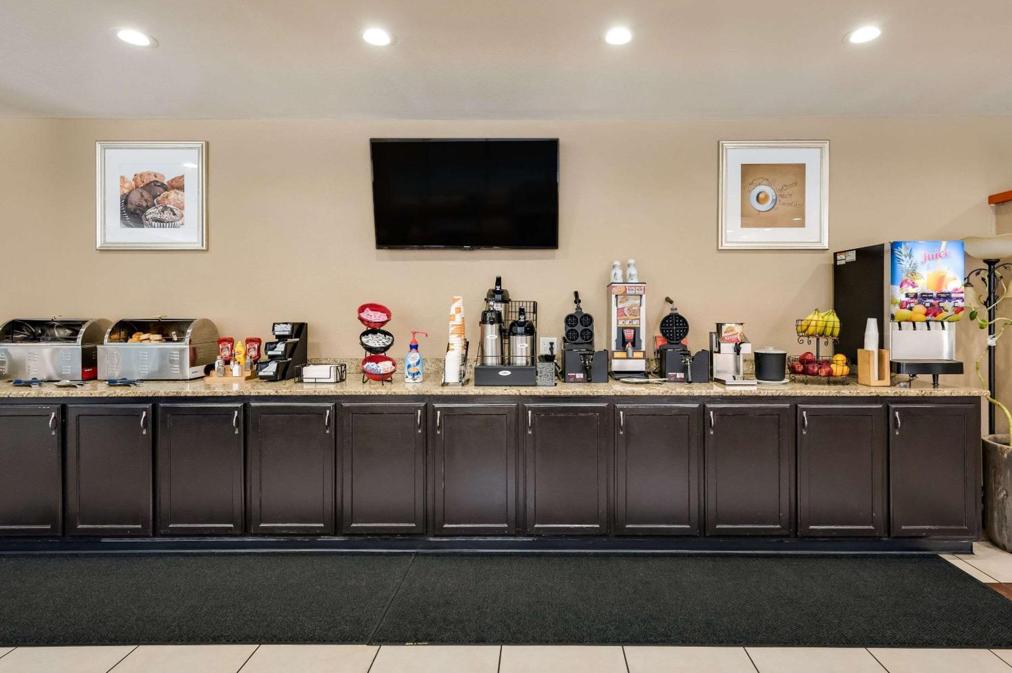 Clarion Inn & Suites Russellville I-40 Luaran gambar