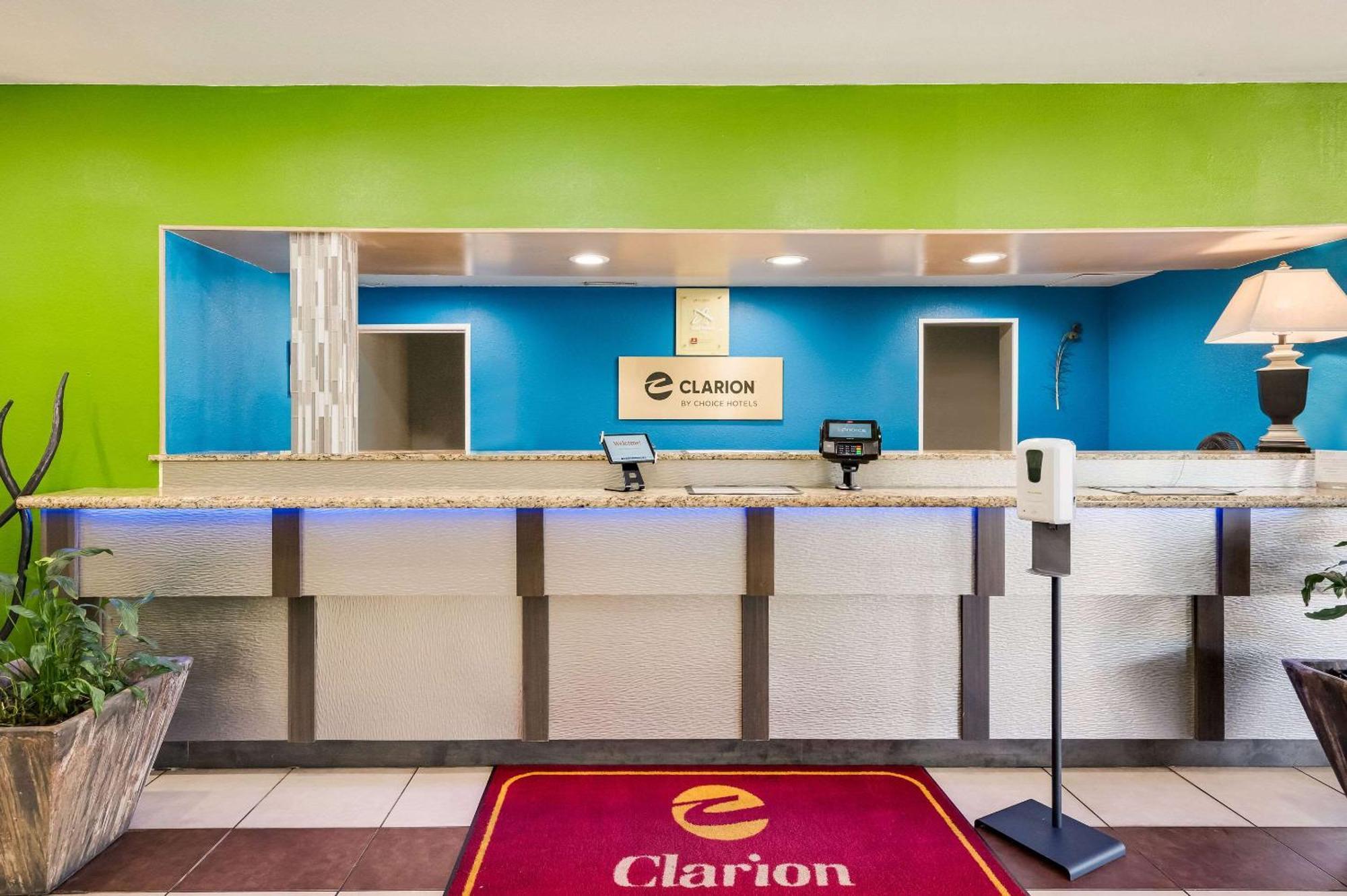 Clarion Inn & Suites Russellville I-40 Luaran gambar