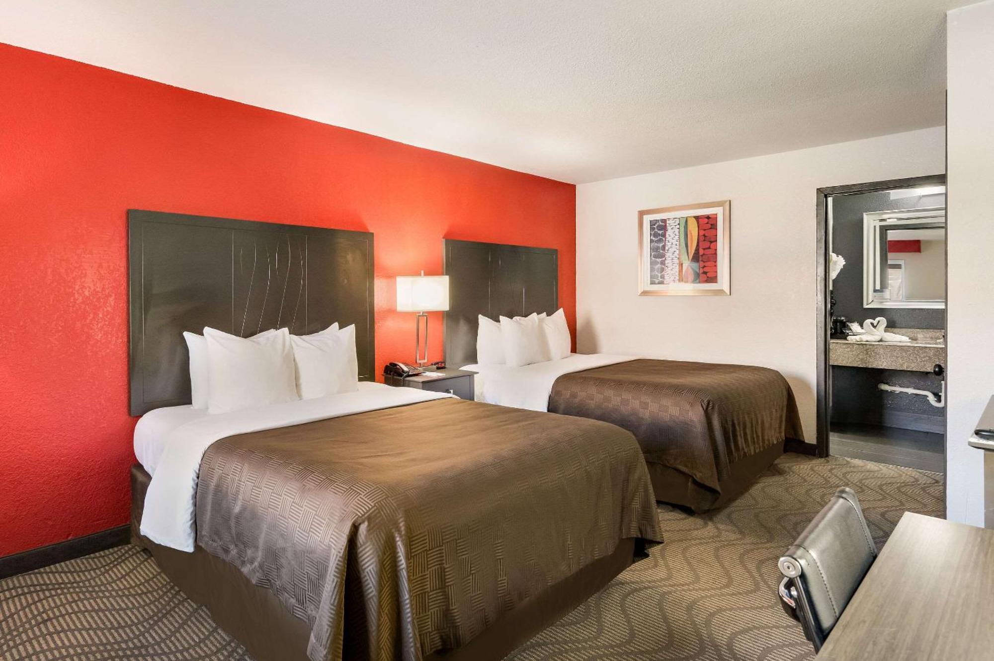 Clarion Inn & Suites Russellville I-40 Luaran gambar