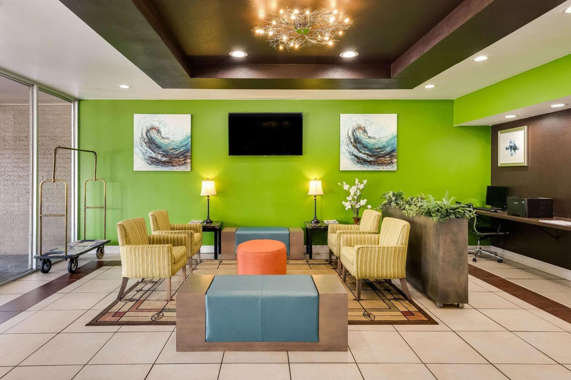 Clarion Inn & Suites Russellville I-40 Luaran gambar